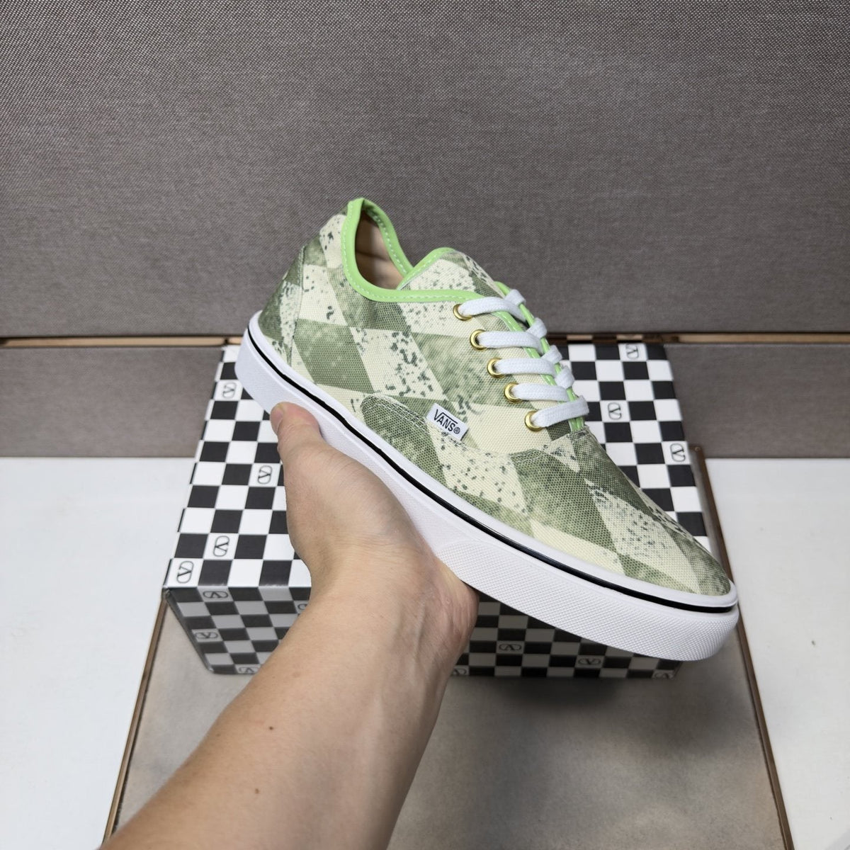 Vans Men's Green Camouflage Low-Top Sneakers